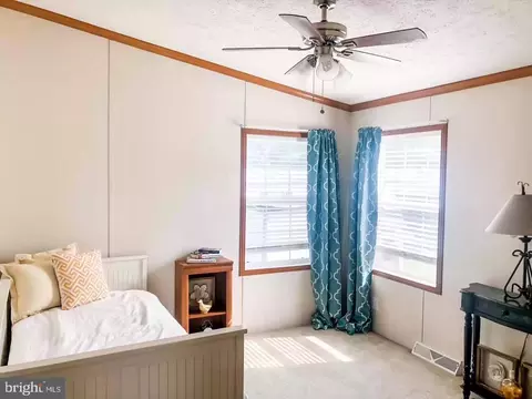 3501 Honeysuckle Ln, Middle River, MD 21220 photo 12