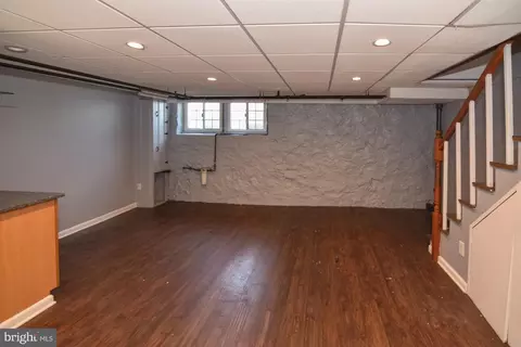Living - 806 Braeside Rd, Baltimore, MD 21229 photo 6 of 6