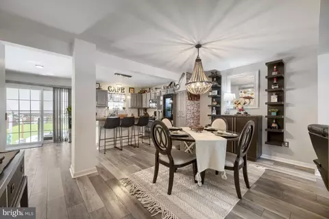 Dining - 2510 Sycamore Ave, Sparrows Point, MD 21219 photo 2 of 2