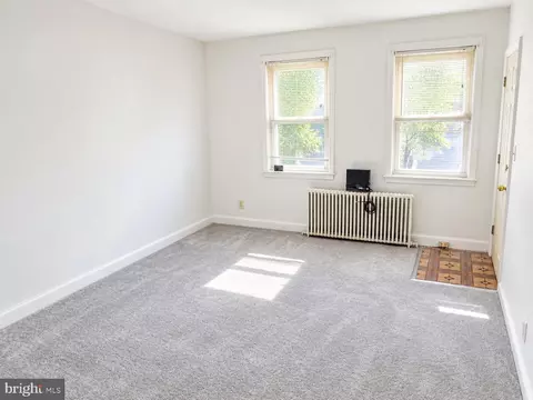 Living - 2905 Cornwall Rd, Dundalk, MD 21222 photo 3 of 4