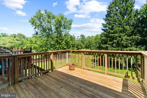 Exterior - 117 Bourbon Ct, Parkville, MD 21234 photo 5 of 11