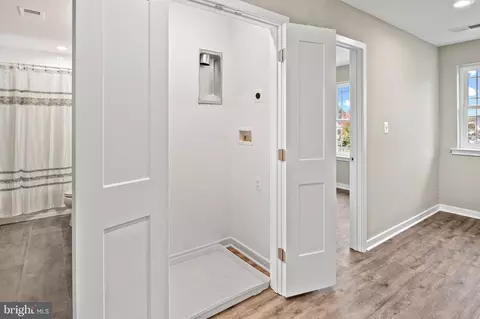Entry Way - 7305 Geise Ave, Sparrows Point, MD 21219 photo 4 of 4