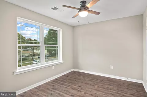 Bedroom - 7305 Geise Ave, Sparrows Point, MD 21219 photo 6 of 7