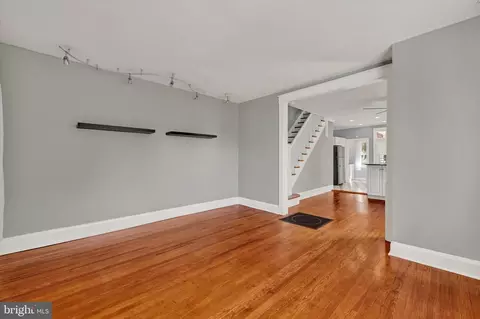 Living - 332 Ridge Ave, Towson, MD 21286 photo 2 of 4