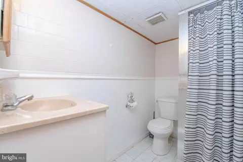 Bath - 6824 Cornell Rd, Middle River, MD 21220 photo 2 of 2