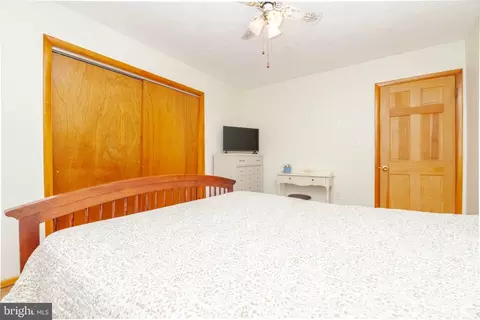 Bedroom - 6824 Cornell Rd, Middle River, MD 21220 photo 3 of 10