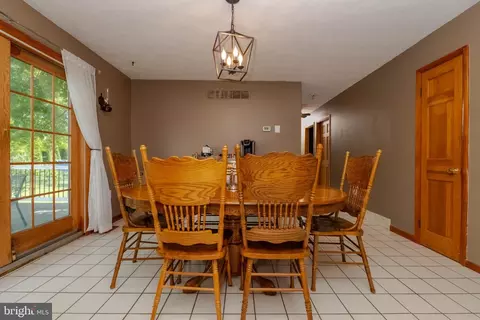 Dining - 6824 Cornell Rd, Middle River, MD 21220 photo 3 of 4