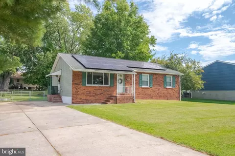 Exterior - 6824 Cornell Rd, Middle River, MD 21220 photo 2 of 5