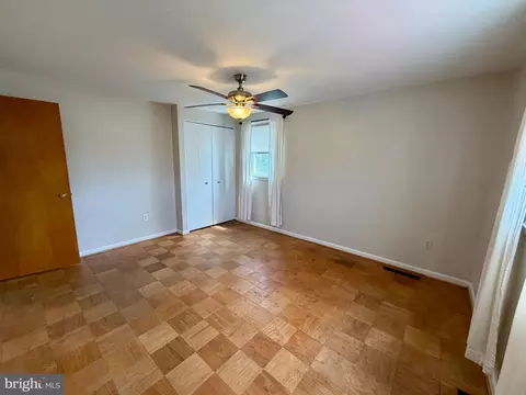 Bedroom - 1033 Circle Dr, Halethorpe, MD 21227 photo 1 of 4