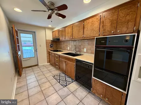 Kitchen - 1033 Circle Dr, Halethorpe, MD 21227 photo 2 of 2