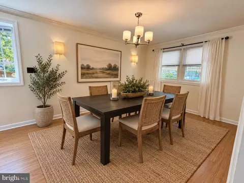 Dining - 1033 Circle Dr, Halethorpe, MD 21227 photo 1 of 1