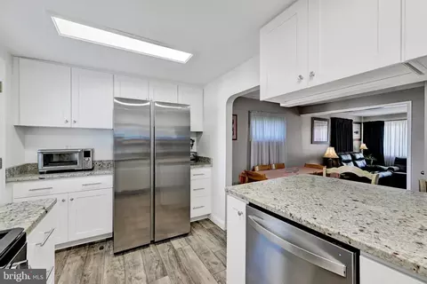 Kitchen - 26 Compass Rd, Middle River, MD 21220 photo 4 of 5