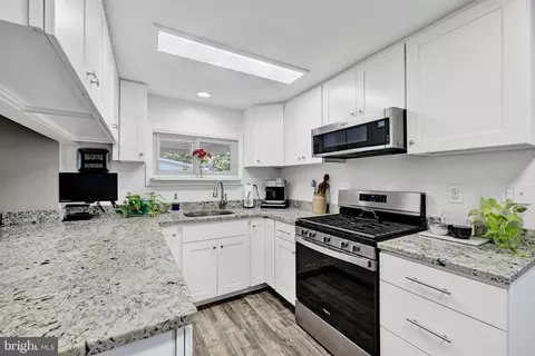 Kitchen - 26 Compass Rd, Middle River, MD 21220 photo 5 of 5