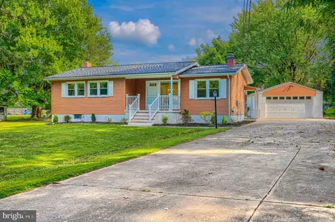 4625 Chickory Hill Ln, Pikesville, MD 21208