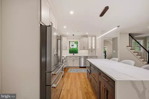 Kitchen - 6905 Kenleigh Rd, Baltimore, MD 21212 photo 7 of 11