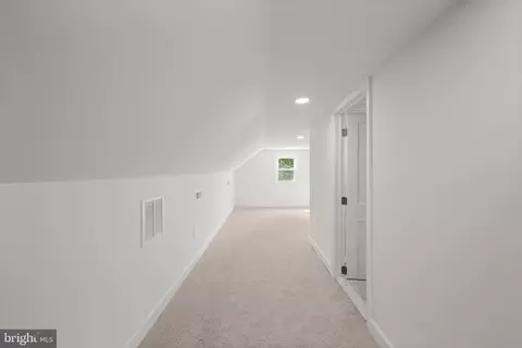 Entry Way - 210 4th Ave, Lansdowne, MD 21227 photo 3 of 3