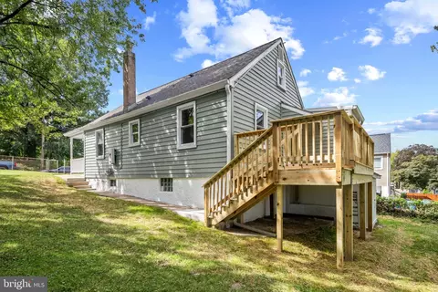 Exterior - 210 4th Ave, Lansdowne, MD 21227 photo 8 of 11