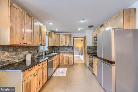 Kitchen - 8 Manor Brook Rd, Monkton, MD 21111 photo 2 of 3