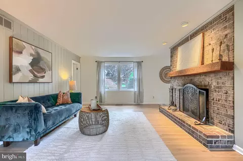 Living - 8 Manor Brook Rd, Monkton, MD 21111 photo 5 of 5
