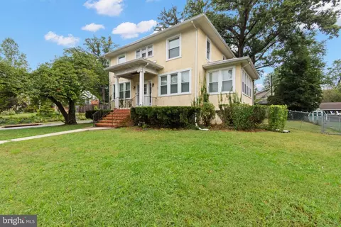 306 N Beechwood Ave, Catonsville, MD 21228