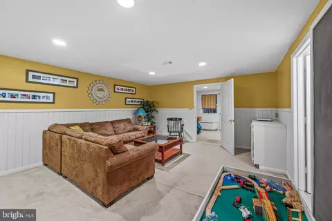 Entry Way - 13712 Manda Mill Ln, Phoenix, MD 21131 photo 3 of 3