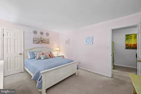 Bedroom - 13712 Manda Mill Ln, Phoenix, MD 21131 photo 5 of 8