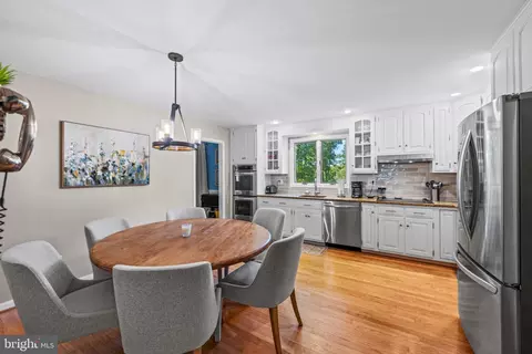 Dining - 13712 Manda Mill Ln, Phoenix, MD 21131 photo 4 of 5