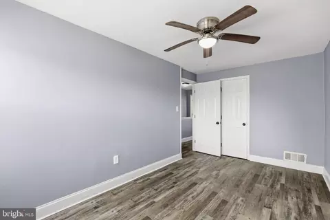 Entry Way - 2002 Larkhall Rd, Dundalk, MD 21222 photo 6 of 6