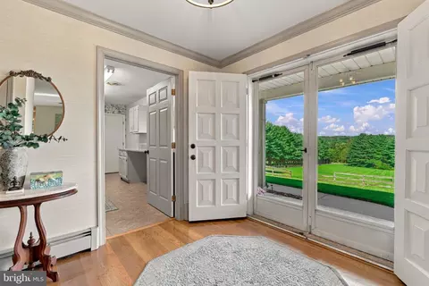 Entry Way - 13639 Pleasantville Rd, Baldwin, MD 21013 photo 6 of 7