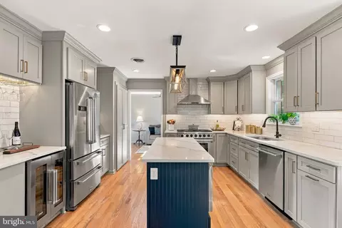 Kitchen - 13639 Pleasantville Rd, Baldwin, MD 21013 photo 2 of 7