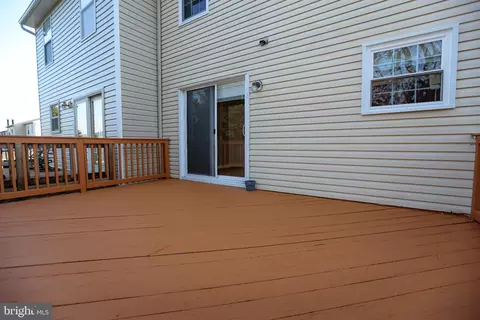 Exterior - 4 Cashell Ct, Nottingham, MD 21236 photo 6 of 8