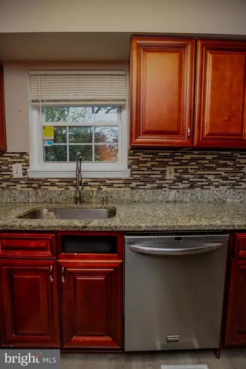Kitchen - 4 Cashell Ct, Nottingham, MD 21236 photo 4 of 5