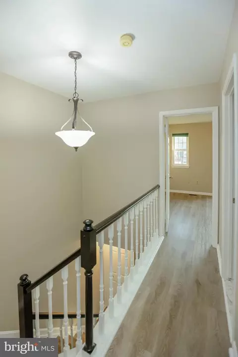 Entry Way - 4 Cashell Ct, Nottingham, MD 21236 photo 7 of 8