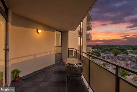 Exterior - 205 E Joppa Rd #707, Towson, MD 21286 photo 3 of 7