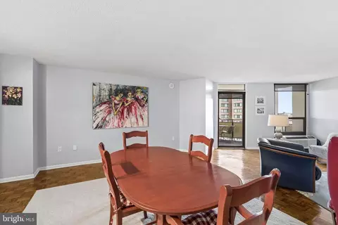 Dining - 205 E Joppa Rd #707, Towson, MD 21286 photo 3 of 4