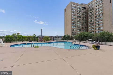 Exterior - 205 E Joppa Rd #707, Towson, MD 21286 photo 6 of 7