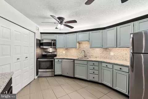 Kitchen - 205 E Joppa Rd #707, Towson, MD 21286 photo 3 of 6