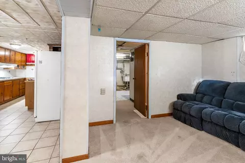 Entry Way - 5203 Benson Ave, Halethorpe, MD 21227 photo 5 of 9