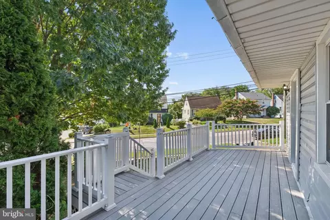 Exterior - 5572 Oakland Rd, Halethorpe, MD 21227 photo 1 of 5