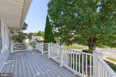 Exterior - 5572 Oakland Rd, Halethorpe, MD 21227 photo 2 of 5