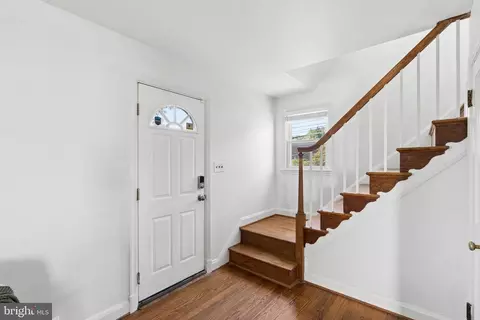 Entry Way - 5572 Oakland Rd, Halethorpe, MD 21227 photo 2 of 2