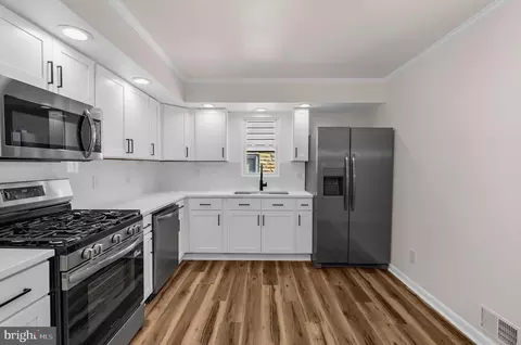 Kitchen - 2906 Florida Ave, Halethorpe, MD 21227 photo 1 of 2