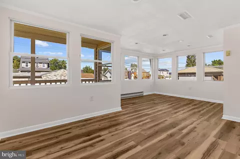 Living - 2906 Florida Ave, Halethorpe, MD 21227 photo 6 of 6