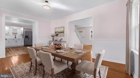 Entry Way - 2906 Florida Ave, Halethorpe, MD 21227 photo 3 of 4
