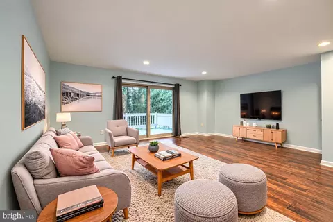 10 The Strand, Sparks, MD 21152
