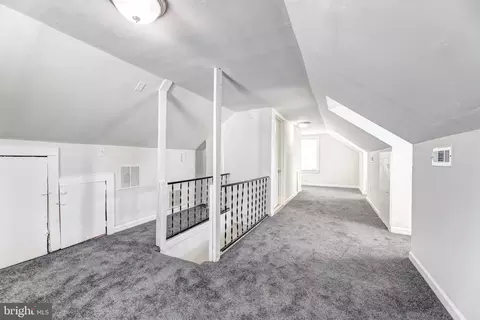 Entry Way - 8220 Cornwall Rd, Dundalk, MD 21222 photo 2 of 3
