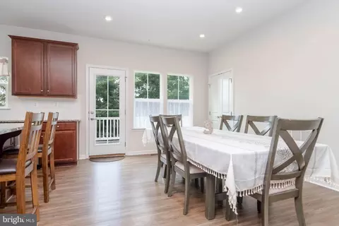 Entry Way - 3014 Shaws Rd Shaws Rd, Sparrows Point, MD 21219 photo 4 of 16