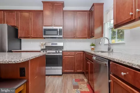 Kitchen - 3014 Shaws Rd Shaws Rd, Sparrows Point, MD 21219 photo 1 of 3