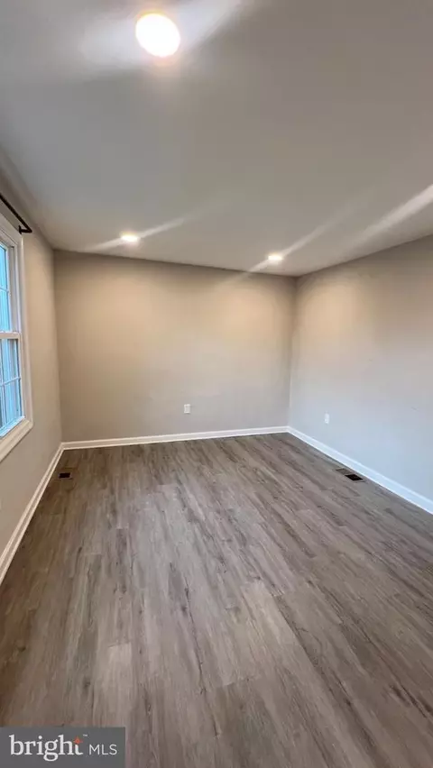 Living - 4427 Annapolis Rd, Halethorpe, MD 21227 photo 1 of 1