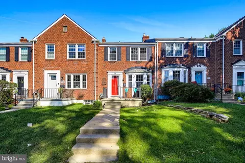 216 Stevenson Ln, Baltimore, MD 21212